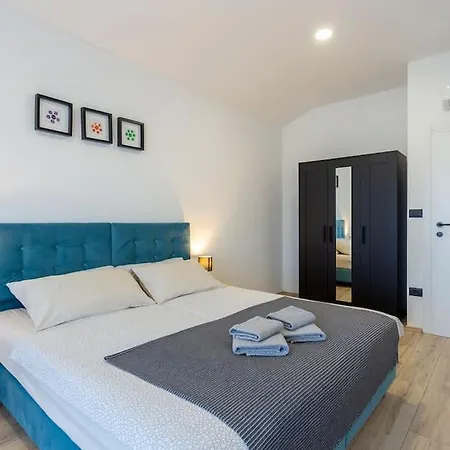 Modern House Near Holiday home Fazana